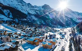 SWISSPEAK Resorts Zinal